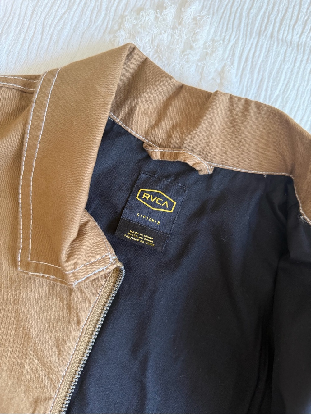 RVCA Spring Shift Shacket - Picture 2 of 4
